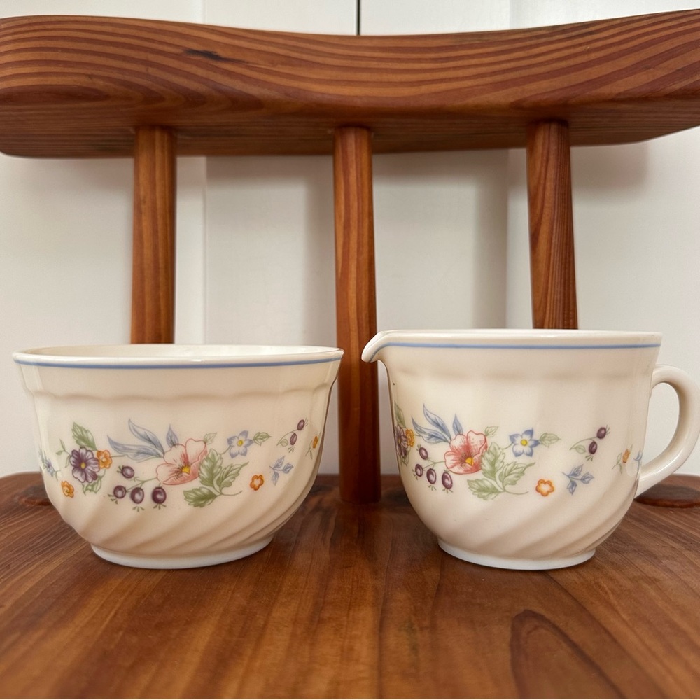 Vintage Arcopal France Victoria Swirl  Sugar Pot(No Lid)And Creamer Retro